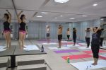 at Bikram Choudhry_s Hot Yoga launch in Bandra, Mumbai on 9th Jan 2012 (32).JPG